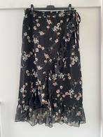 Vero Moda ruffle midi flower rok skirt mt M, Maat 38/40 (M), Vero Moda, Zwart, Ophalen of Verzenden