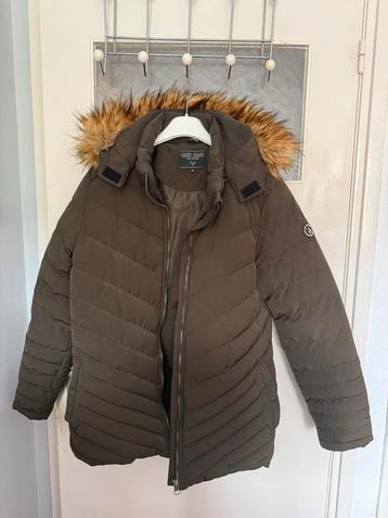 Prachtige dames winterjas! ZGAN! beschikbaar voor biedingen