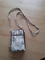 Nieuw Telefoontasje Zwart Wit - 3 Vakken, Ophalen of Verzenden, Nieuw, Zwart, Schoudertasje