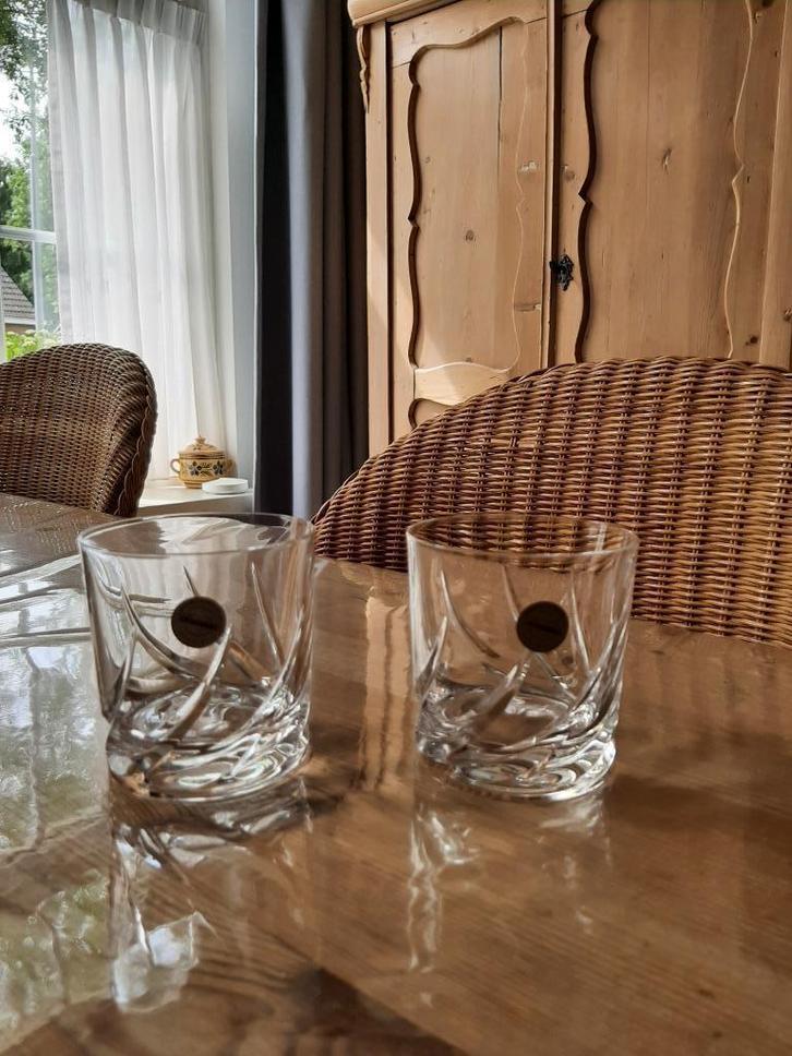 WEDGWOOD TOSCANE - 2 WHISKY GLAZEN - KRISTAL, Huis en Inrichting, Keuken | Servies, Nieuw, Glas of Glazen, Wedgwood, Overige materialen