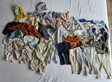 Kleding set maat 56, boxpakjes, rompers, broekjes, truitjes beschikbaar voor biedingen