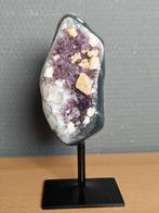 Amethist op standaard met agaat en calciet nr. 25, Ophalen of Verzenden, Mineraal
