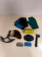 SET BORSTELS Poetshandschoen Zweetmes Hoevenkrabber Manenkam, Dieren en Toebehoren, Paarden en Pony's | Verzorgingsproducten, Ophalen of Verzenden