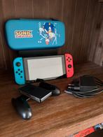 Nintendo switch V2 + tony hawk pro skater 1&2, Spelcomputers en Games, Spelcomputers | Nintendo Switch, Ophalen, Zo goed als nieuw