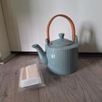 Groene theepot met bruin hout look handvat Jade, Ophalen of Verzenden, Zo goed als nieuw