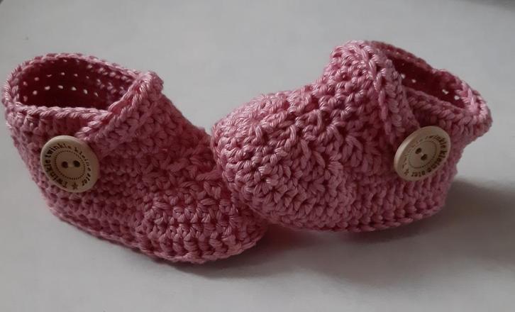 nieuw- baby slofje in het roze, maat 0-3 mnd, Kinderen en Baby's, Babykleding | Schoentjes en Sokjes, Nieuw, Slofjes, Ophalen of Verzenden