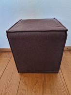 Donkerbruine vilten poef - 43x43 cm, Ophalen, Minder dan 50 cm, Vierkant, Nieuw