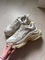 Balenciaga Triple S sneakers – wit/crème, Wit, Ophalen of Verzenden, Sneakers of Gympen, Zo goed als nieuw