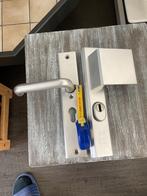 Deurbeslag met kerntrekbeveiliging 55mm, Doe-het-zelf en Verbouw, Hang- en Sluitwerk, Ophalen of Verzenden, Gebruikt, Overige materialen