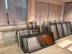 Glaspanelen, kozijnframes, Ophalen