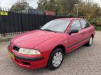 Mitsubishi Carisma 1.6 Classic Airco (bj 2001), Zwart, 4 cilinders, Bedrijf, Handgeschakeld