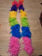 Kleurrijke veren boa - Accessoire voor carnaval, Carnaval, Maat 46/48 (XL) of groter, Ophalen of Verzenden, Zo goed als nieuw
