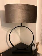 Lamp met lampenkap light & living modern taupe velvet, Huis en Inrichting, Lampen | Tafellampen, Nieuw, Ophalen