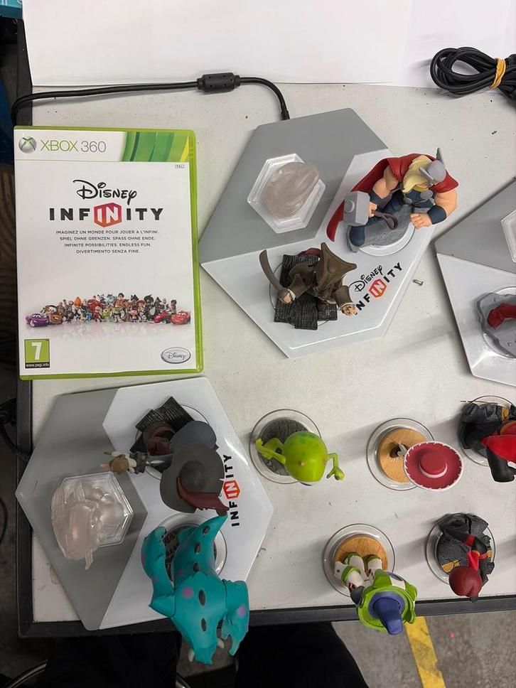 Disney Infinity Xbox 360 - Compleet!, Spelcomputers en Games, Games | Overige, Gebruikt, Avontuur en Actie, 2 spelers, Vanaf 7 jaar