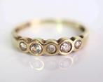 14 krt gouden ring met 5 zirkonia's, ., Ophalen of Verzenden, ., Dame