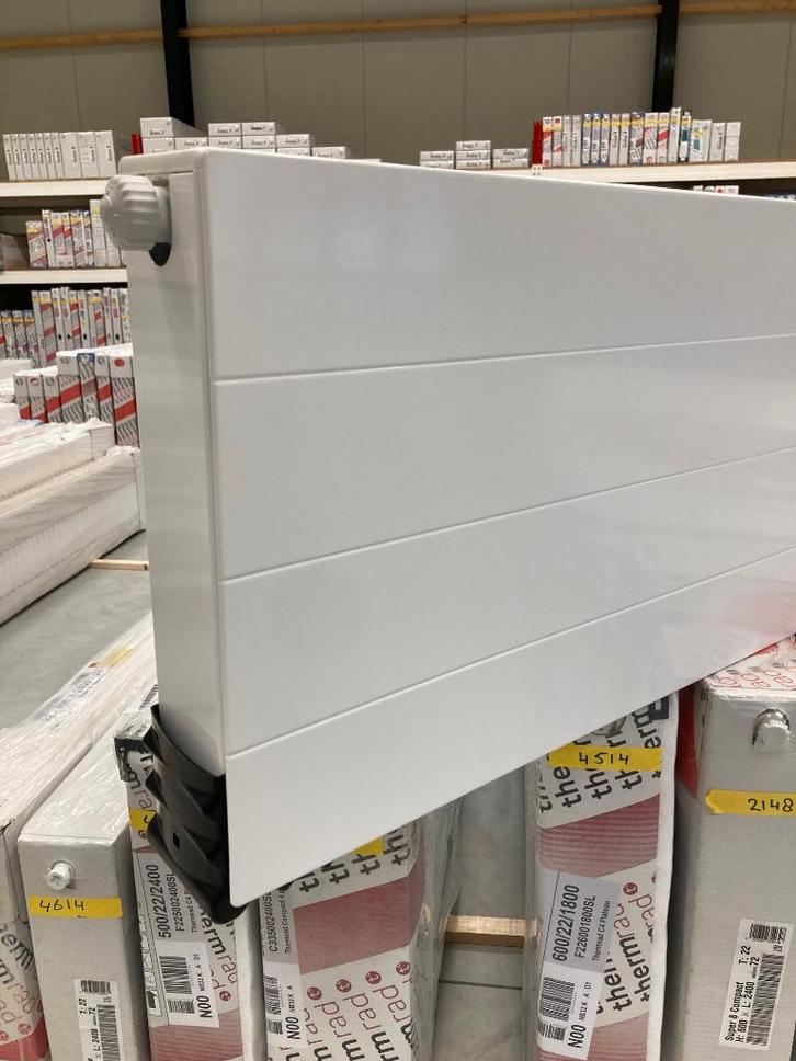 4x Henrad Everest Line Eco Left radiator 400x1200 / 400x1600, Doe-het-zelf en Verbouw, Verwarming en Radiatoren, Nieuw, Radiator