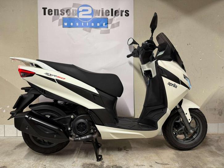 Aprilia SXR 50 45KM E5+, Fietsen en Brommers, Scooters | Aprilia, Gebruikt, Maximaal 45 km/u, Benzine, Ophalen of Verzenden