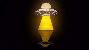 Ufo Nacht lamp. Licht bord.  beschikbaar voor biedingen