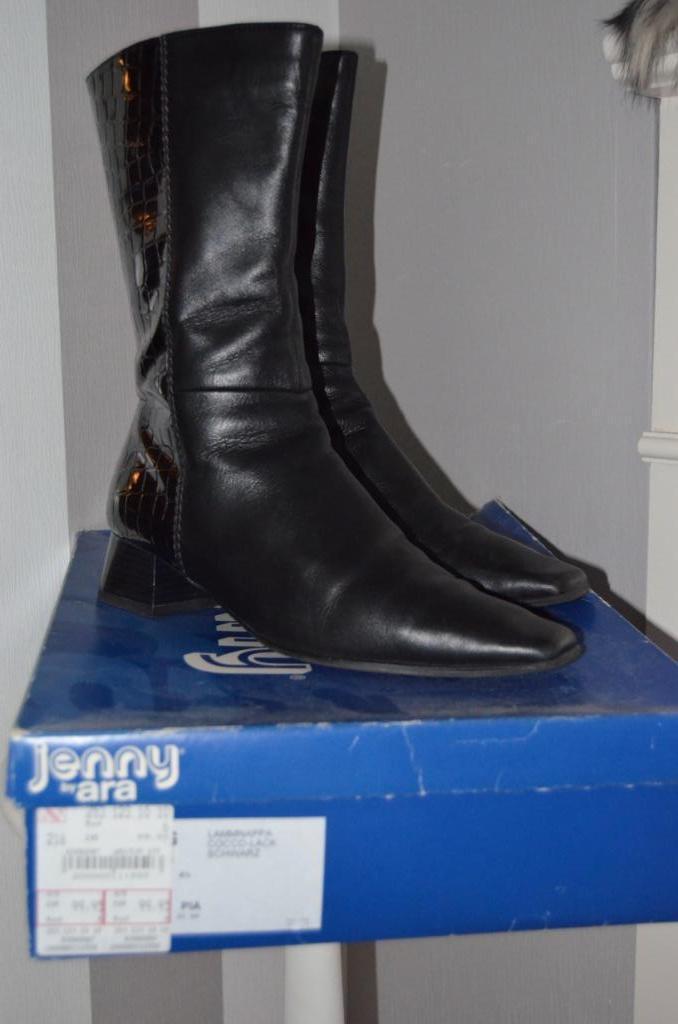 ZGAN laarzen van Ara By Jenny maat 6 (39), Kleding | Dames, Schoenen, Zo goed als nieuw, Hoge laarzen, Zwart, Ophalen of Verzenden