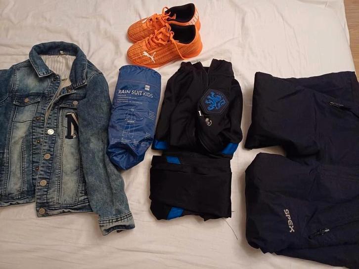 Spijkerjack, skibroek, regenjas mt 122-128 en schoenen mt 33, Kinderen en Baby's, Kinderkleding | Kinder-kledingpakketten, Gebruikt