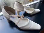 Trouwschoenen maat 38 / parelmoer / champagne, Kleding | Dames, Schoenen, Ophalen, Schoenen met lage hakken, Wit, Zo goed als nieuw