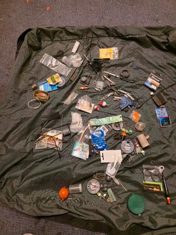 Veel spul voor witvissen karper zeevissen vissen 3 beschikbaar voor biedingen