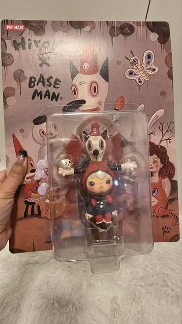Popmart Hirono x Base Man  beschikbaar voor biedingen