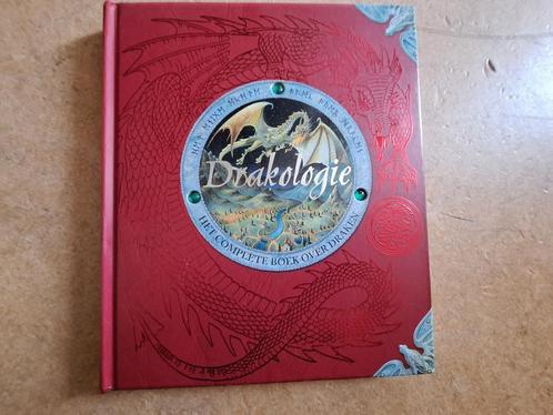 Drakologie. van Ernest Drake, Boeken, Fantasy, Zo goed als nieuw, Ophalen of Verzenden