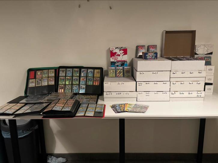 Mega collectie pokemon, Hobby en Vrije tijd, Verzamelkaartspellen | Pokémon, Zo goed als nieuw, Ophalen