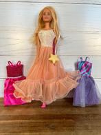 Barbie uit 2015 met een vintage Peaches 'n cream jurk 1984, Gebruikt, Ophalen of Verzenden, Barbie