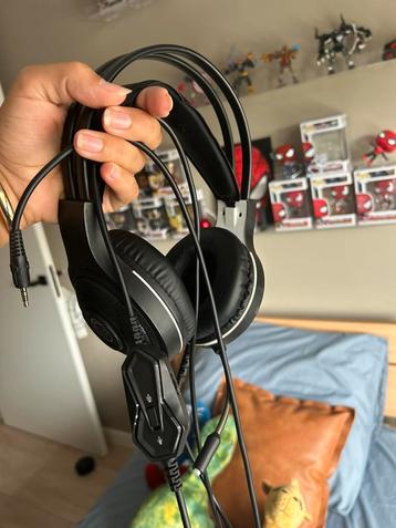 Qware gaming headset beschikbaar voor biedingen