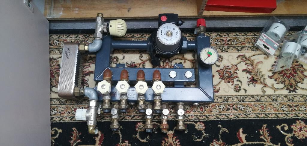 vloerverwarming verdeler, Ophalen, Gebruikt, Minder dan 30 cm, Overige typen