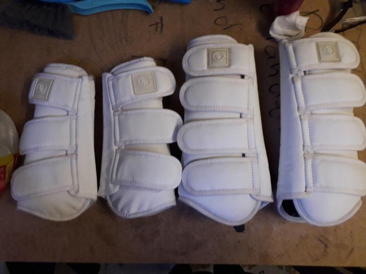 Nieuwe BR set beenbeschermers M/L, Dieren en Toebehoren, Paarden en Pony's | Beschermers, Nieuw, Rijden, Ophalen of Verzenden