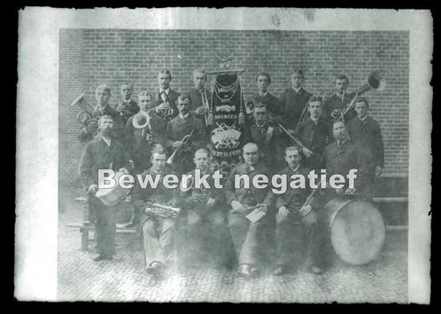 Boxmeer harmonie fanfare Amicitia in Arte oud glasnegatief, Verzamelen, Foto's en Prenten, Gebruikt, Overige onderwerpen, Voor 1940
