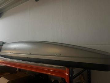 Grote Ski-/Dakkoffer met Sleutels beschikbaar voor biedingen