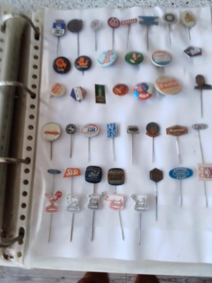 Speldjes circa 60 jaar oud, Verzamelen, Speldjes, Pins en Buttons, Gebruikt, Speldje of Pin, Overige onderwerpen, Ophalen