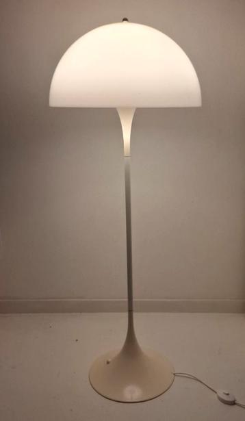 Louis Poulsen Panthella vloerlamp origineel  beschikbaar voor biedingen