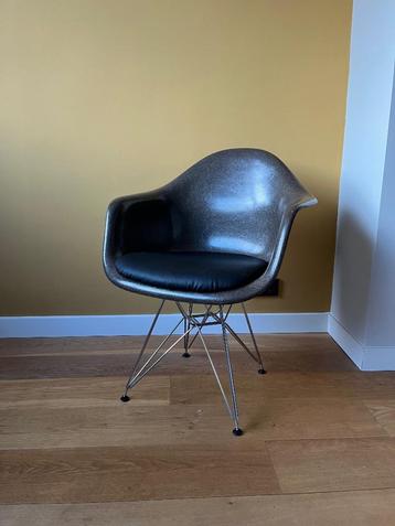 Eames Herman Miller DAR chair / stoel