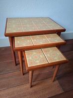 Vintage Nest van 3 Bijzettafels Jaren 70, Ophalen of Verzenden, 25 tot 50 cm, Rechthoekig