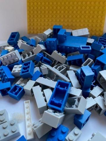 Pebe DDR lego meer dan 140 blokjes en bouwplaat beschikbaar voor biedingen
