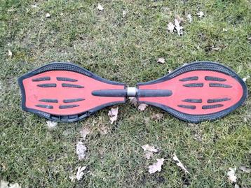 Rode waveboard beschikbaar voor biedingen