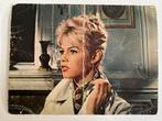 Brigitte Bardot ansichtkaart beschreven in 1963, Ophalen of Verzenden