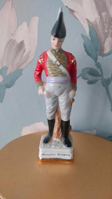 Grenadier Company Porseleinen Beeldje beschikbaar voor biedingen
