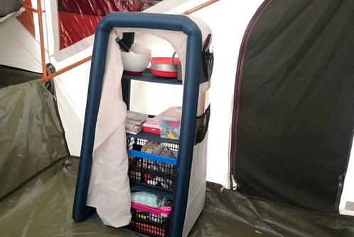 Decathlon Quechua Opblaasbare Campingkast - Zo Goed Als Nieu, Caravans en Kamperen, Kampeeraccessoires, Zo goed als nieuw, Ophalen of Verzenden