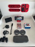 NINTENDO SWITCH NIEUW MODEL 2023 V2 MARIO KART+STUURTJES, Met 2 controllers, Ophalen of Verzenden, Zo goed als nieuw, "