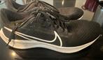 Nike Air Pegasus 38 Zwart/Wit - Maat 42, Kleding | Heren, Schoenen, Ophalen of Verzenden, Gedragen, Zwart, Sneakers of Gympen