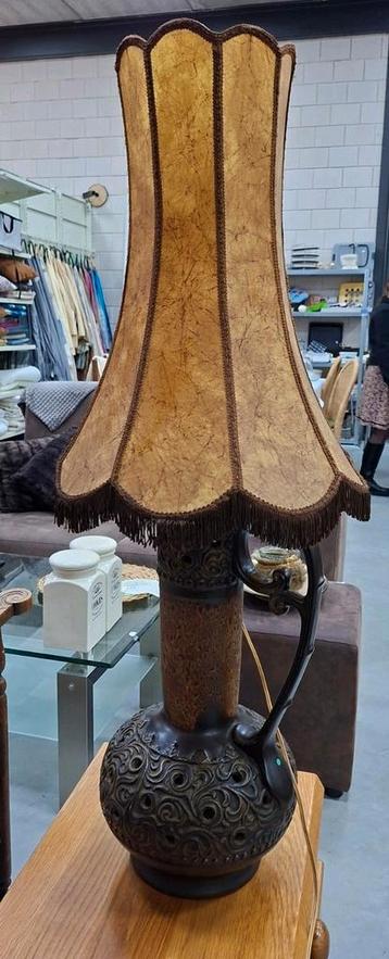 Sfeervolle vintage jaren'70 lamp keramiek voet 110 cm h. beschikbaar voor biedingen