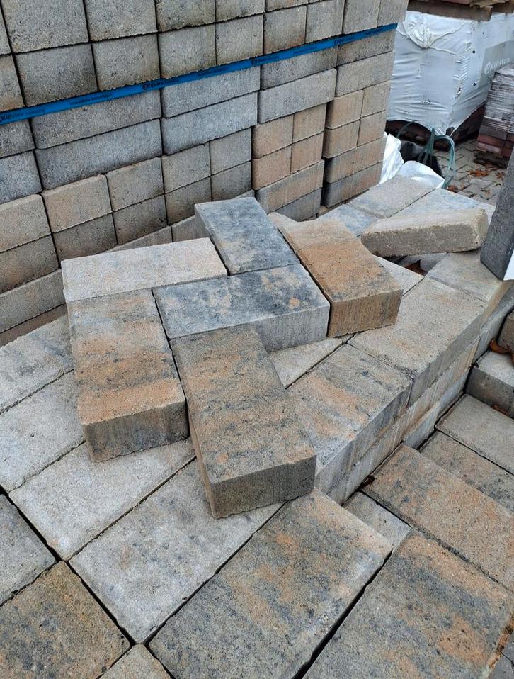 Musselkalk betonklinkers 6cm - €16,50 p/m², Tuin en Terras, Tegels en Klinkers, Zo goed als nieuw, Klinkers, Beton, Ophalen of Verzenden