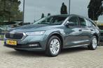 SKODA OCTAVIA COMBI 1.0 TSI BUSINESS EDITION | VIRT COCKPIT, Stof, Gebruikt, Origineel Nederlands, 3 cilinders