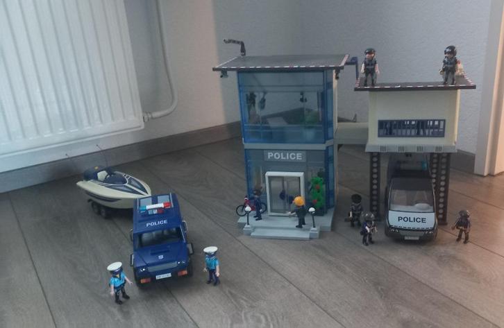 Politiebureau, ME bus, transporter met boot, Kinderen en Baby's, Speelgoed | Playmobil, Zo goed als nieuw, Ophalen